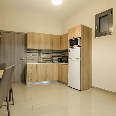 Irene & Apartahotel 3*