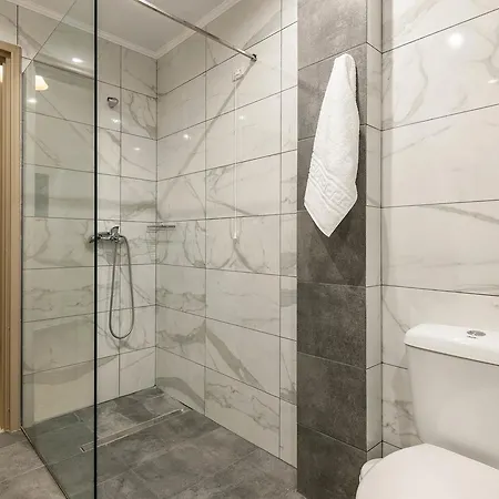 Irene & Aparthotel 3*