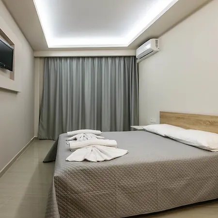 Irene & Aparthotel 3*